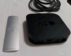 Apple TV (3rd Generation) 1080P Media Streaming Player A1469/A1427 With Remote