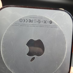 Apple TV 3rd Gen 2012 8GB Media Streamer – Black (MD199LL/A)