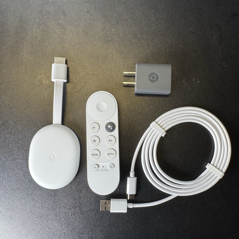 Google Chromecast with Google TV 4K Media Streamer Model GZRNL