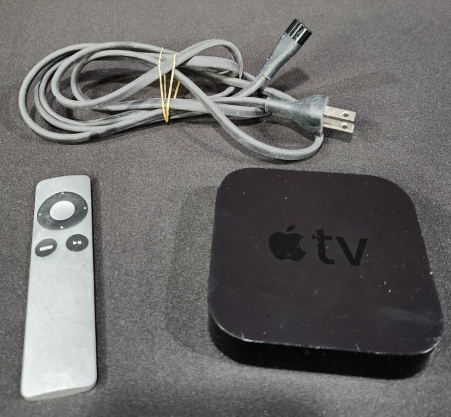 Apple TV 3rd Gen A1427 Digital HD Media Streamer w/ Remote & Power Cord
