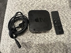 Apple 4th Generation 32GB HD Media Streamer – Black