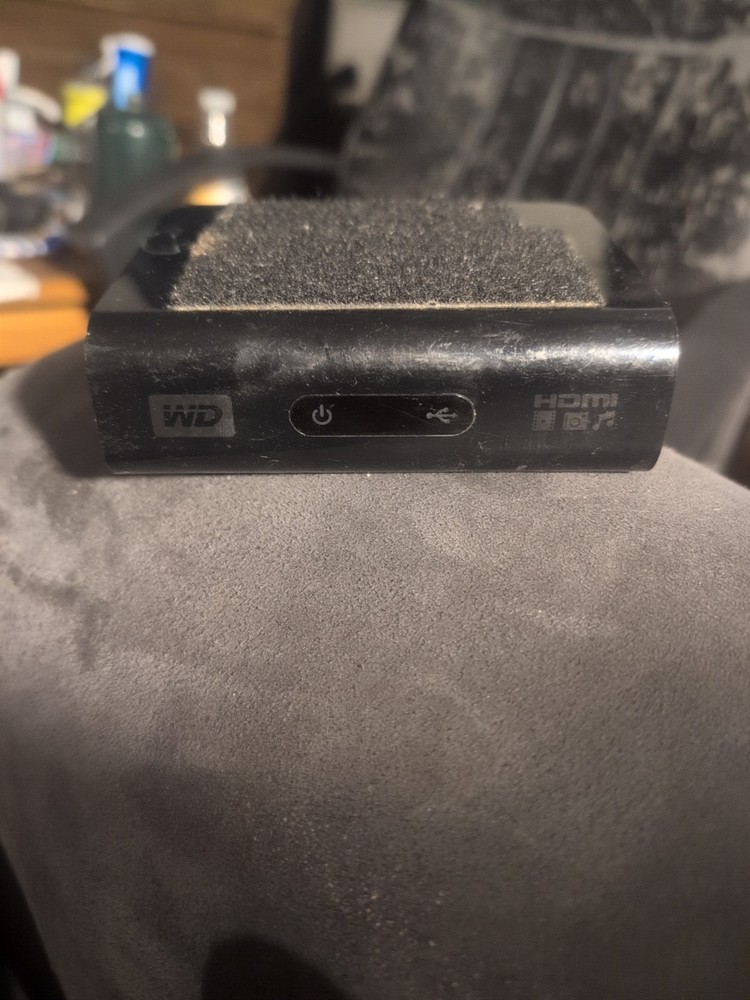 (B) WD TV HD Media Player WDAVN00BN, NO REMOTE