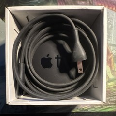 Apple TV Digital HD Media Streamer A1469 MD199LL/A, Wi-Fi, HDMI, 1080p, Remote