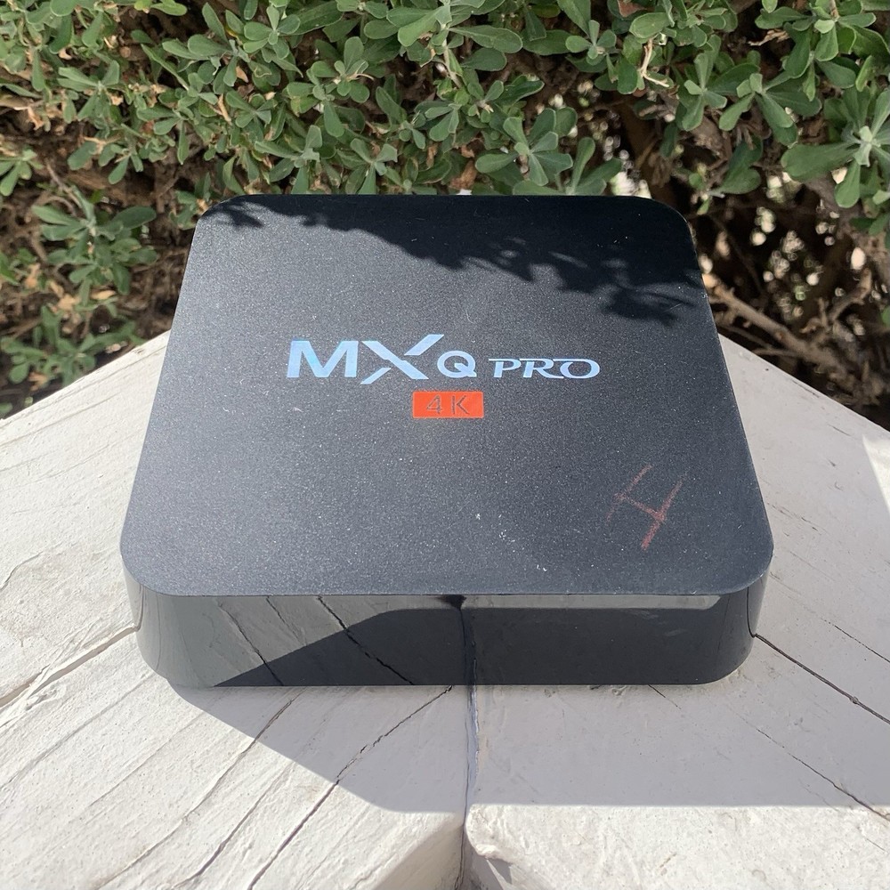 MXQ Pro 4k Smart TV Box Black Used (READ)