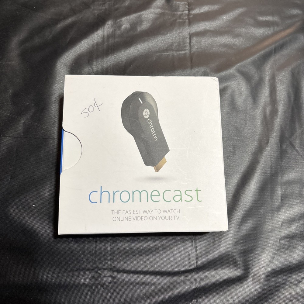 Google Chromecast 2013 Streaming Media Player – H2G2-42 (Black)
