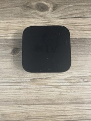 Apple TV HD 1080p 4th Generation A1625 32G Media Streamer No Adapter Or Remote