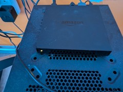 Amazon Fire TV 2nd Gen 4K Streamer DV83YW w/ power cord and remote NOT WORKING!
