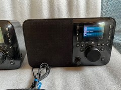 TWO Logitech Squeezebox Radio X-R0001 & LZ80535, LZ807A1, LZ90922 & remote