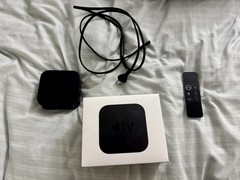 Apple TV 4K 32GB A1842 MQD22LL/A With Box Used (Remote Not Functioning)