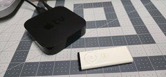 Apple TV 3rd Gen A1469 1080p Streamer Bundle Silver Remote Power HDMI TESTED
