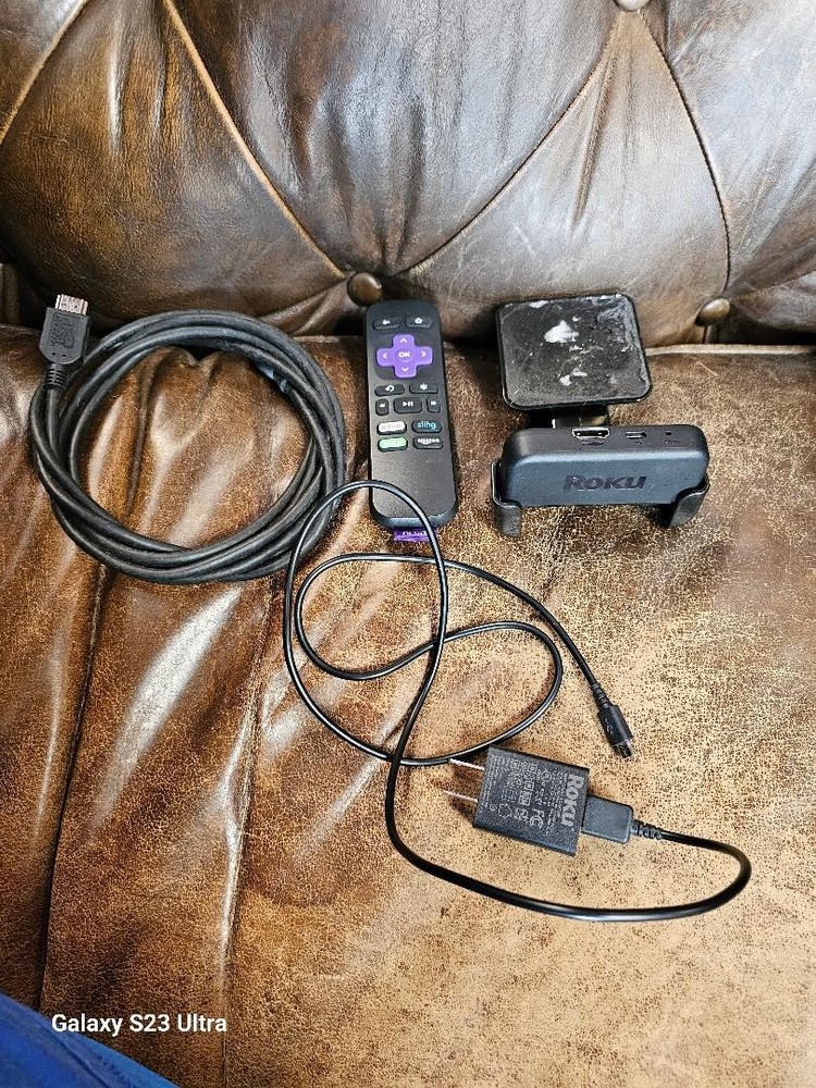 Roku 3900x Express HD Streaming Player w/ HOLDER AND LONG HDMI CABLE – Black