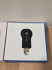 Google Chromecast 1st Generation HDMI Media Streamer H2G2-42 Black
