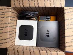 Apple TV 4K 1st Gen A1842 & Apple TV HD A1625 TWO Media Streamer in Apple Boxes