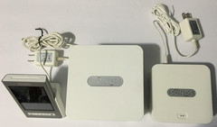 Sonos ZP80 Receiver, BR100 Bridge, and CR200 charging Dock and Remote