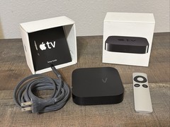 Apple TV (2nd Gen) A1378 8GB Media Streamer, Power Cord & Remote TESTED GREAT