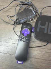 Roku 2500X Series Black Wireless High Definition Media Streaming Player & Remote