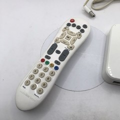 TV BOX Media Streamer HDMI Ethernet AV USB Outputs White Remote Included