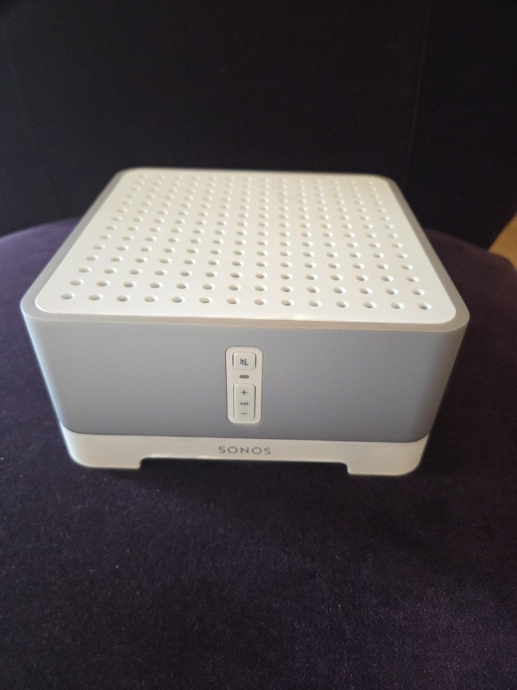 Sonos Connect:Amp Digital Media Streamer – White/Gray (CTAZPUS1)