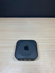 Apple TV (3rd Generation) Smart Media Streaming Player A1469 w/ Remote