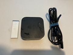 Apple TV 4K 32GB HD Media Streamer Model A1842 1st Generation-w/Non-Siri Remote