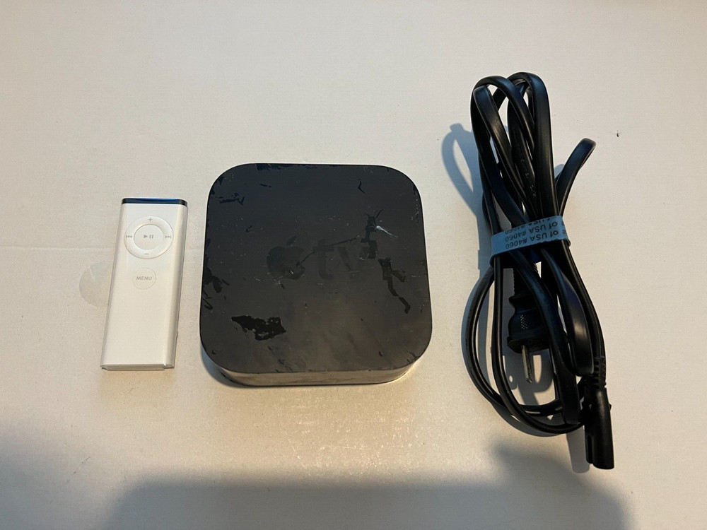 Apple TV 4th Generation 32GB HD Media Streamer Model A1625 – w/Non-Siri Remote
