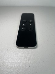 Apple TV 4K 32GB HD Media Streamer Model A1842 1st Generation-w/Remote And Box