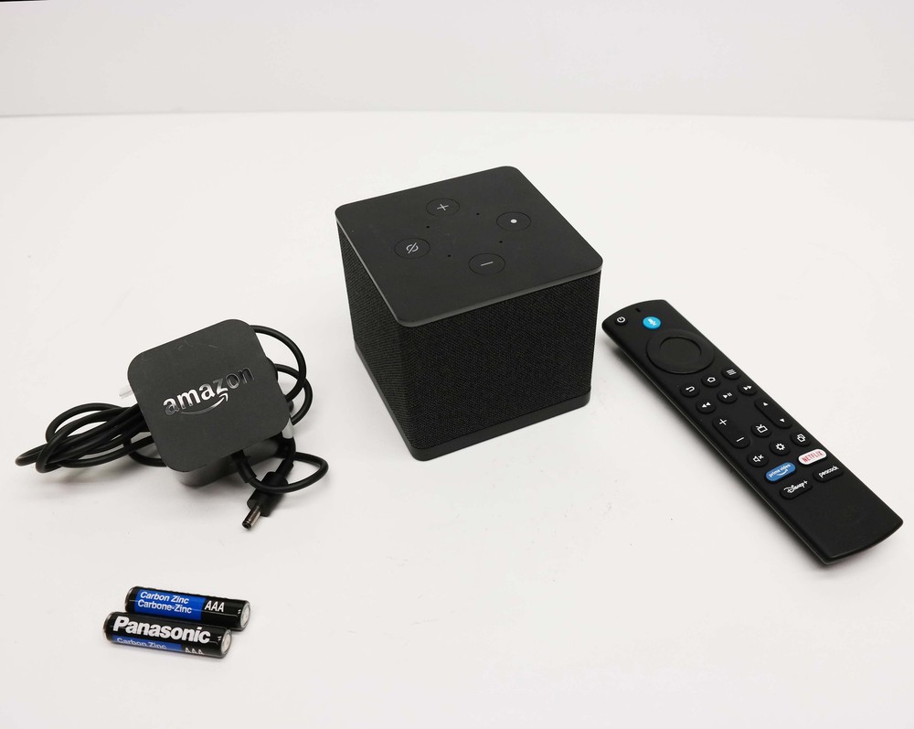 Amazon Fire TV Cube 3RD GEN Streaming Media Player w/ K7Q3MT Remote