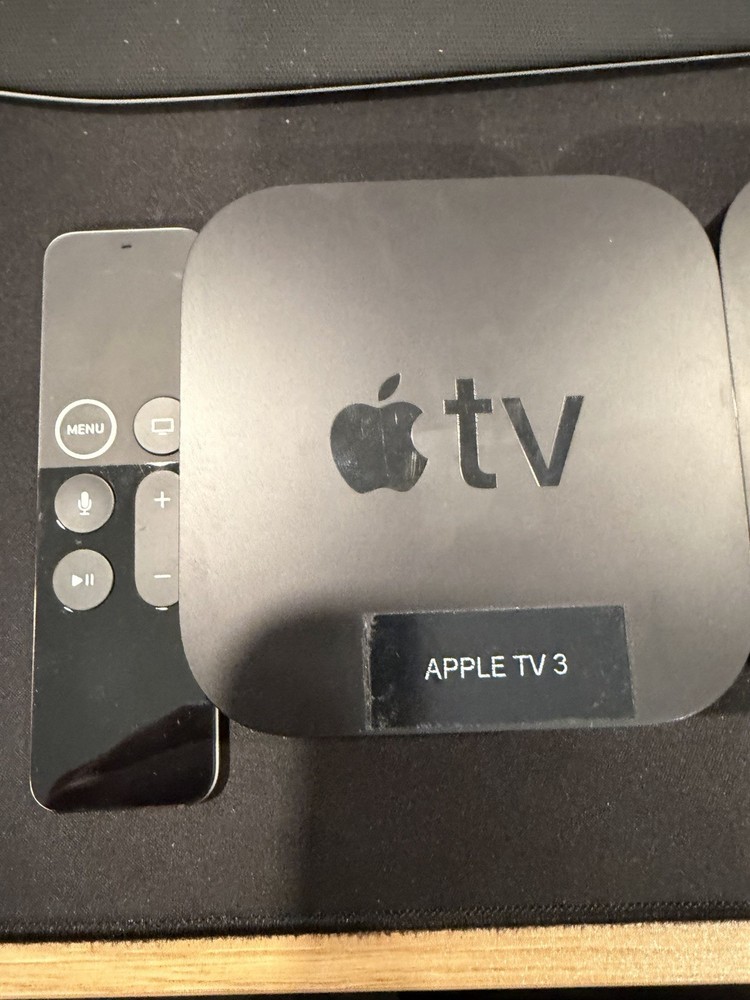 Lot of 2 Apple TV A1842 Media Streamer (with remotes) 4k