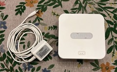 Sonos BRIDGE Wireless Network With Genuine Sonos Power Adapter BR100 Zone Bridge