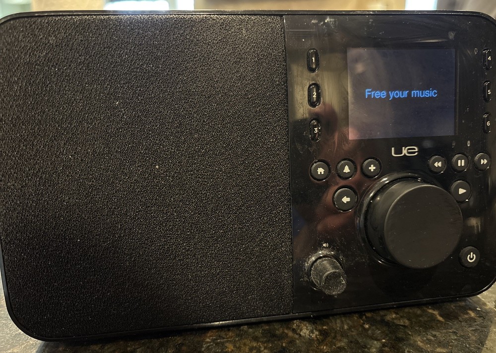 Logitech UE Smart Internet Radio – 830-000099 (Black)