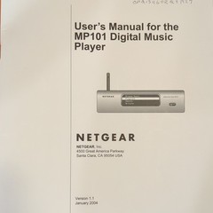 NETGEAR MP101 Wireless Converter Box MP3 Digital Music Player w/ Remote