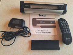 ROKU M1001 SOUNDBRIDGE NETWORK MUSIC PLAYER with Accessories