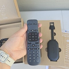DIRECTV Gemini Air P21KW-500 4K HDR Streaming Device Voice Remote Complete in…