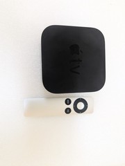 Apple TV A1625 4th GEN MR912LL/A 32GB HD Streamer/ Tested & Updated, Works Great