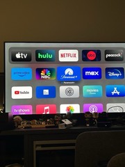 Apple TV HD 4th Gen 32GB A1625 Media Streamer