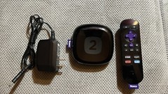 Roku 2 3rd Generation Media Streamer 2720X Black with Remote Works Great!