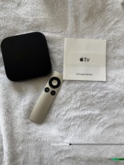Apple TV 4K 32GB 4K HDR Media Streamer MQD22LL/A A1842 with Siri Remote