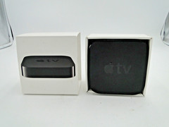 Apple TV (2nd Gen) 8GB A1378 with Remote, Power Cable & Box – Tested