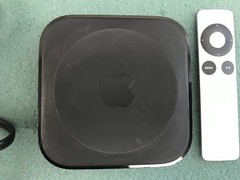 Apple TV A1625 4th Gen 32GB HD Media Streamer w/ Aluminum Apple Remote – AP166