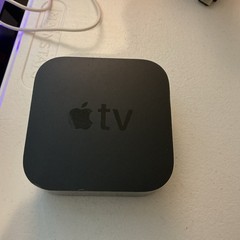 Apple TV 3rd Generation HDMI 1080p FHD Media Streamer – Black (MD199LL/A)