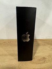 Apple TV (1st Generation) 40GB Media Streamer – A1218 NO REMOTE and no cables