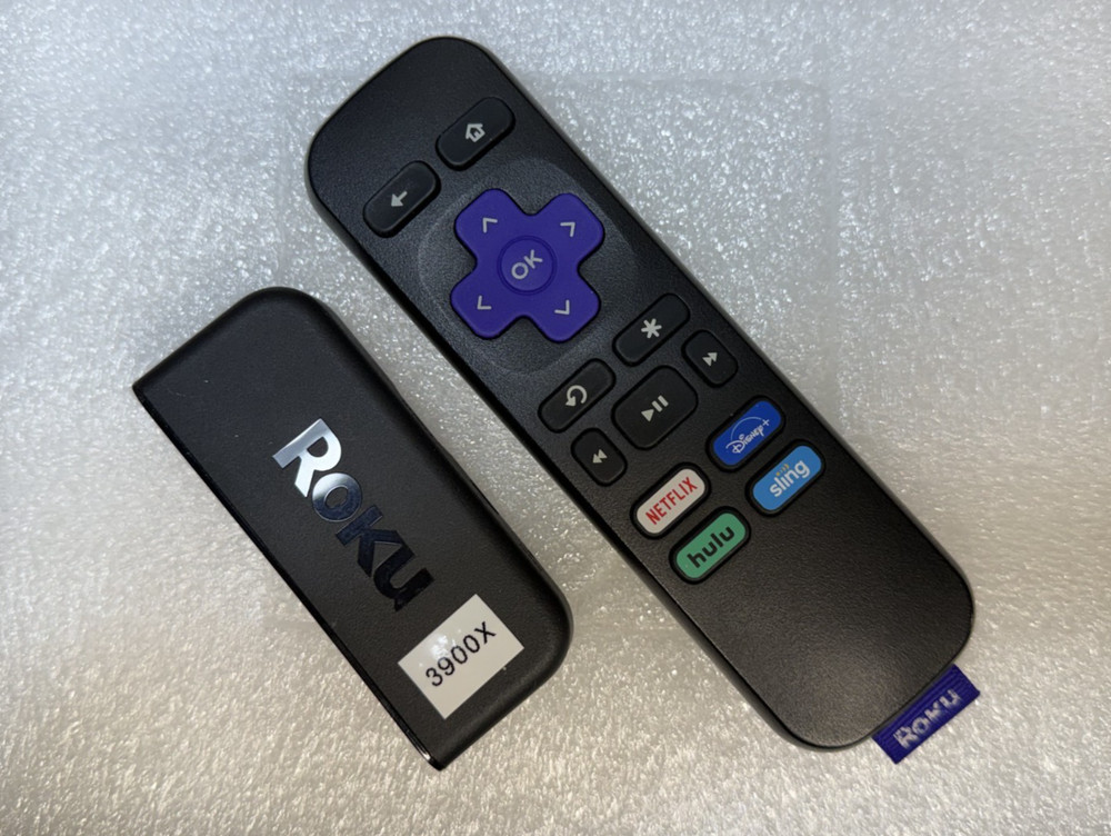 Roku 3900X – Roku Express – with remote
