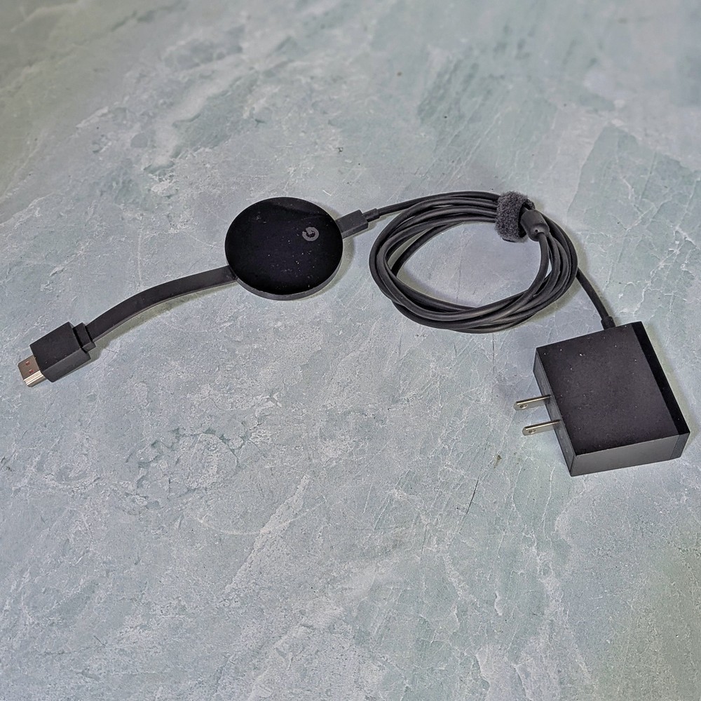 Google Chromecast ULTRA 4K HDR HDMI Wi-Fi Ethernet Media Streamer NC2-6A5-D