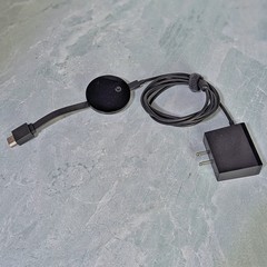 Google Chromecast ULTRA 4K HDR HDMI Wi-Fi Ethernet Media Streamer NC2-6A5-D