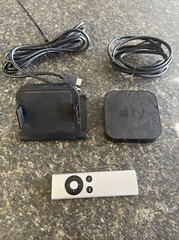 Apple TV 3rd Generation Digital HD Media Streamer A1469 W/stand And Hookups