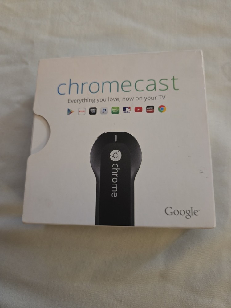 Google Chromecast H2G2-42 1st Generation Media Player – New (Open Box)