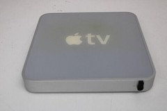 Apple TV A1218 1st Generation White Portable 1080P HD Digital Media Streamer