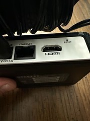 Netgear Neo TV Max Streaming Player Model + AC Adapter NTV300SL – No Remote