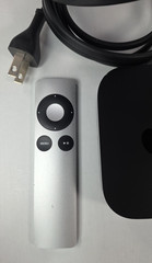 Apple TV 3rd Generation A1427 1080p Media Streamer w/Silver Remote & Power Cord