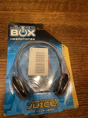 Juice Box Media Player with headphones and car adapter jack